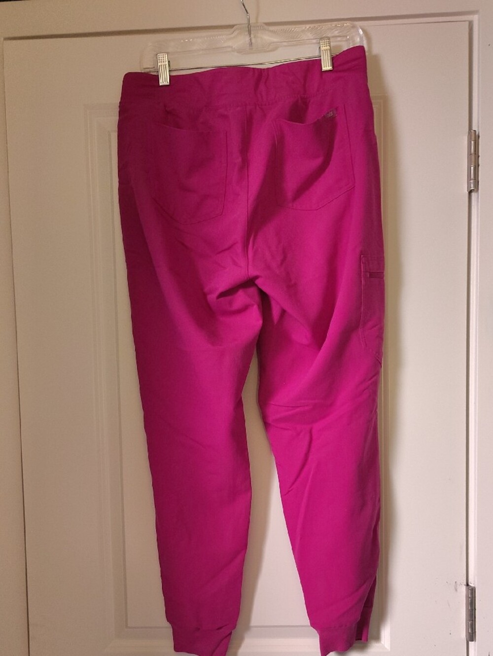 Figs Raspberry Sobert Scrubs Set - Picture 7 of 8